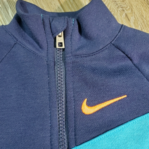 Nike infant's one-piece light currant blue one piece jogger in size 12 months. - Picture 9 of 11